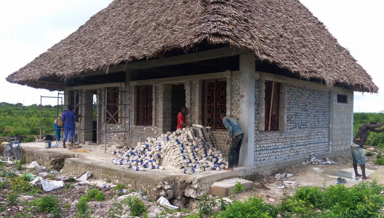 Habibis Bottle House Bed & Breakfast Nungwi Bagian luar foto